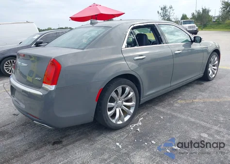 2019 Chrysler 300 Limited z USA, uszkodzony, nr VIN 2C3CCAEG2KH689638